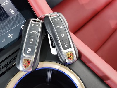 صورة مصغرة 14 لـ 2024 Porsche TAYCAN