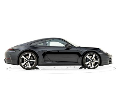 2025 Porsche 911 photo 8