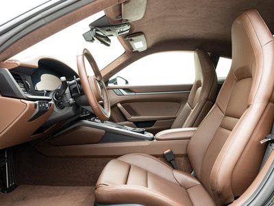 2025 Porsche 911 — миниатюра 21