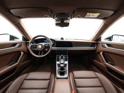 2025 Porsche 911 — миниатюра 23