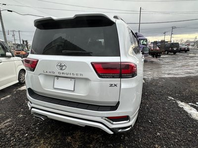 TOYOTA LAND CRUISER 300 - 5