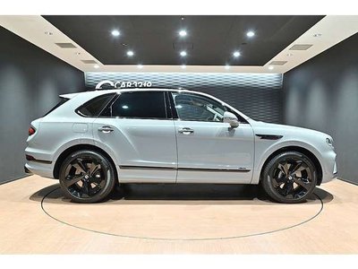 صورة 10 لـ 2023 Bentley BENTAYGA