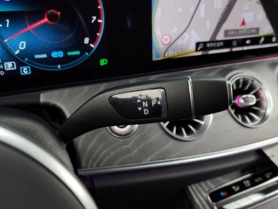 MERCEDES-BENZ CLS - 9