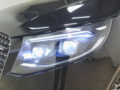 2025 Mercedes-BENZ V-CLASS 照片 3