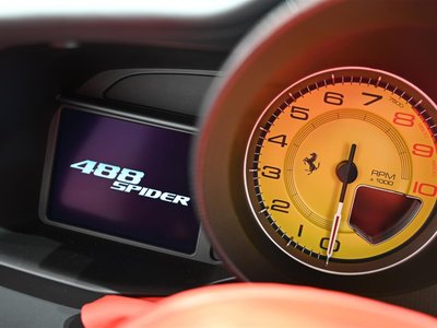 صورة مصغرة 17 لـ 2018 FERRARI 488 SPIDER