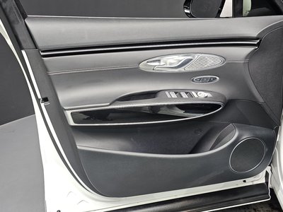 2023 Genesis GV70 thumbnail 14