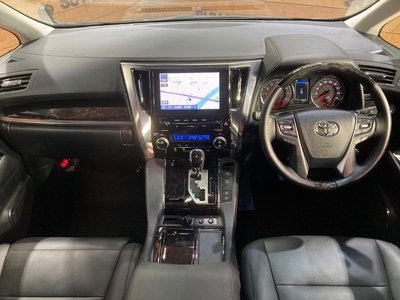 صورة 2 لـ 2023 Toyota ALPHARD