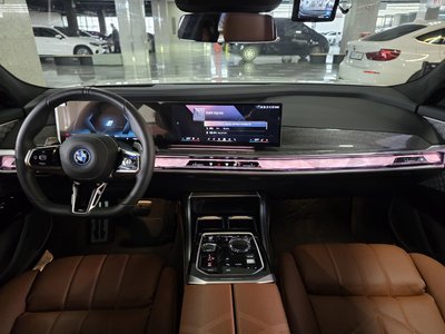 BMW 7 SERIES - 5