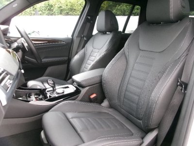2024 BMW X3 photo 2