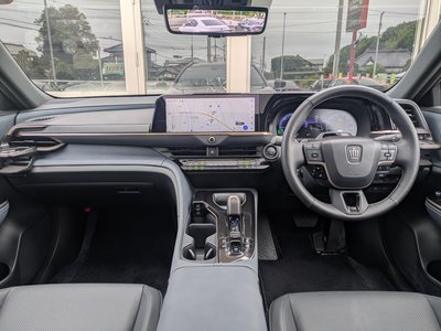 صورة 2 لـ 2025 Toyota CROWN ESTATE