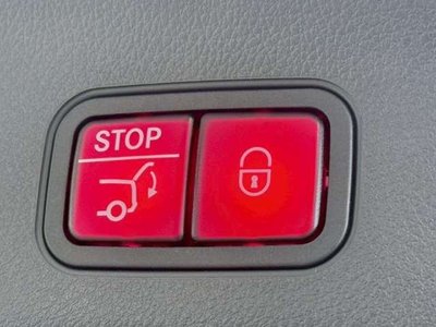 MERCEDES-BENZ GLA - 7