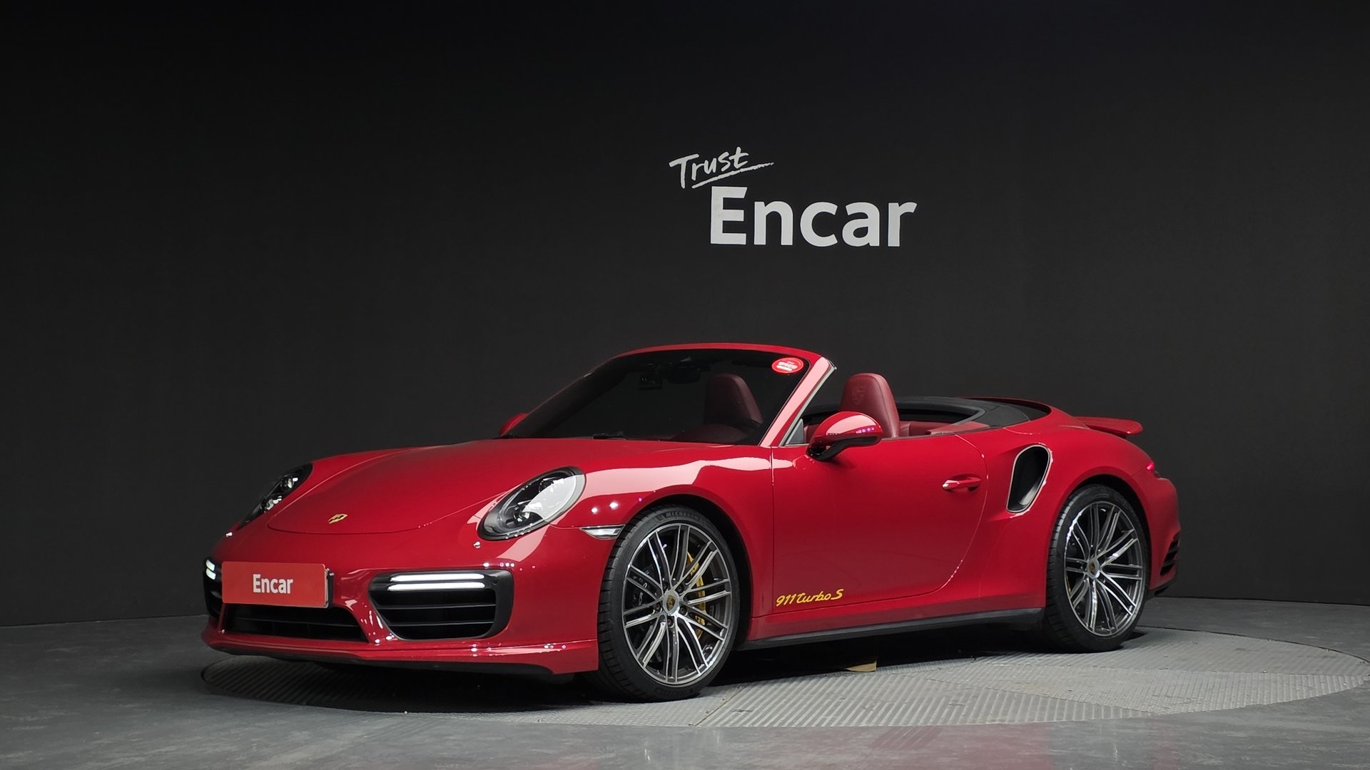 PORSCHE 911 - View 1