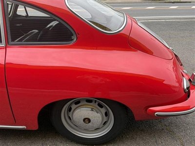 PORSCHE 911 - 8