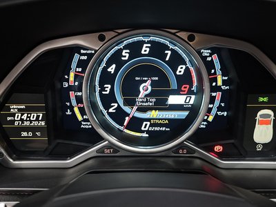 2016 Lamborghini AVENTADOR photo 8