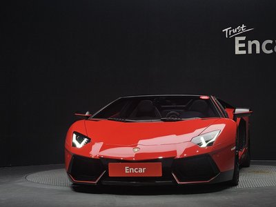 2016 Lamborghini AVENTADOR thumbnail 20