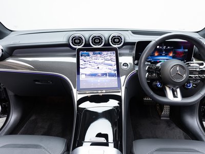 صورة 2 لـ 2024 Mercedes-BENZ GLC AMG