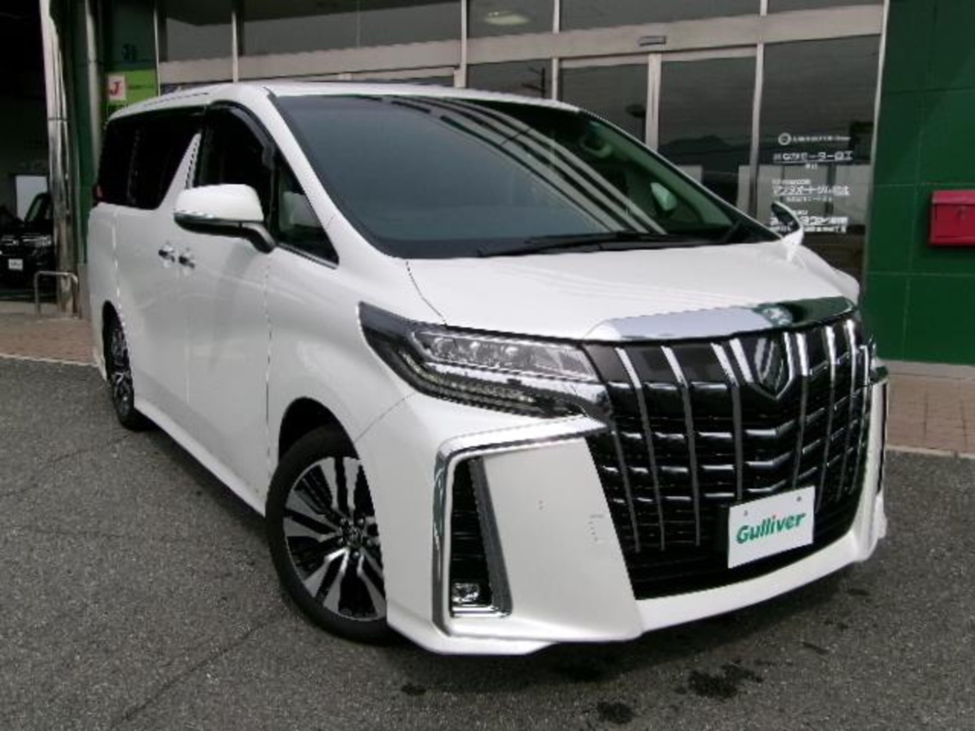 TOYOTA ALPHARD - View 1