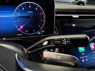 MERCEDES-BENZ E-CLASS - 9