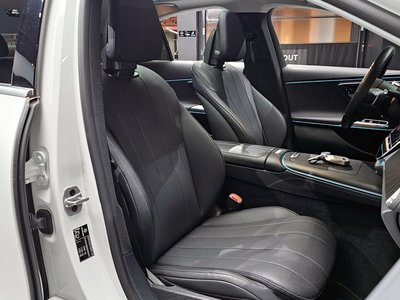 MERCEDES-BENZ E-CLASS - 10