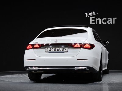 MERCEDES-BENZ E-CLASS - 3