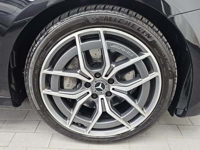 MERCEDES-BENZ E-CLASS - 8