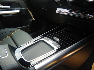 2025 Mercedes-BENZ GLA AMG — миниатюра 13