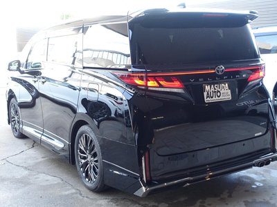 TOYOTA VELLFIRE - 5