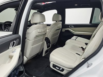 2023 BMW X7 — миниатюра 18