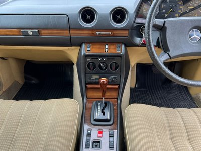 MERCEDES-BENZ MEDIUM-CLASS - 9