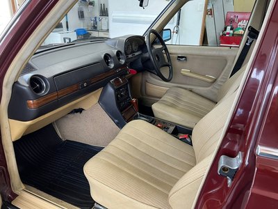 MERCEDES-BENZ MEDIUM-CLASS - 10