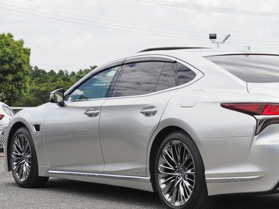 2021 Lexus LS — миниатюра 13
