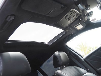 2021 Lexus LS — миниатюра 24