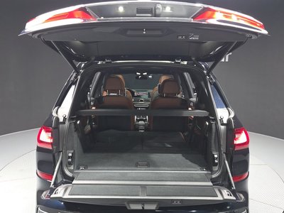 2021 BMW X7 缩略图 26
