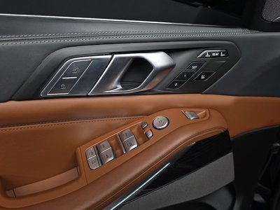 2021 BMW X7 缩略图 28