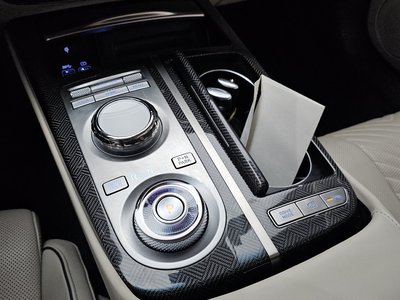 2023 Genesis G80 (RG3) thumbnail 12