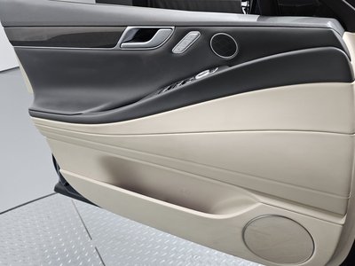 2023 Genesis G80 (RG3) thumbnail 14