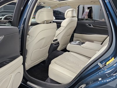 2023 Genesis G80 (RG3) thumbnail 18