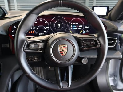 2023 Porsche TAYCAN thumbnail 23