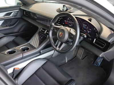2023 Porsche TAYCAN thumbnail 22