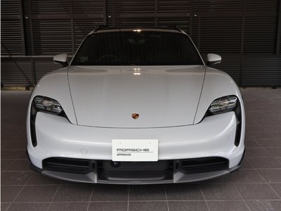 2023 Porsche TAYCAN photo 2