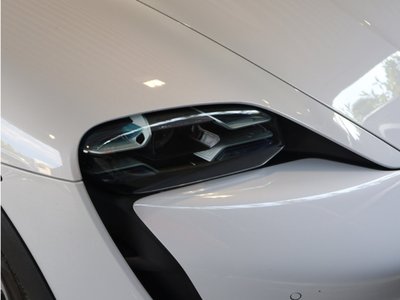 2023 Porsche TAYCAN photo 8