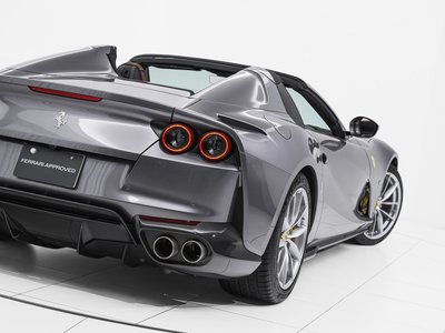 2021 Ferrari 812 GTS thumbnail 27