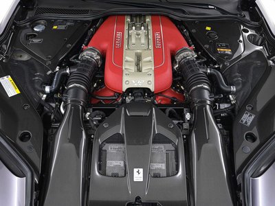 صورة 10 لـ 2021 Ferrari 812 GTS