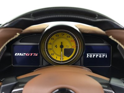2021 Ferrari 812 GTS thumbnail 12