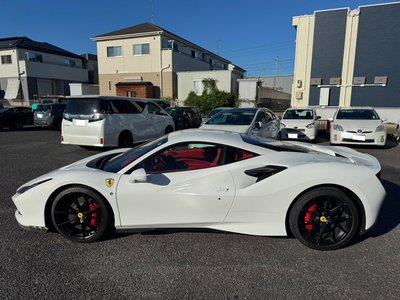 صورة 4 لـ 2022 Ferrari F8 TRIBUTO
