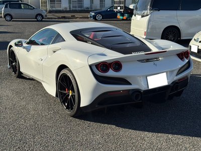 صورة 10 لـ 2022 Ferrari F8 TRIBUTO