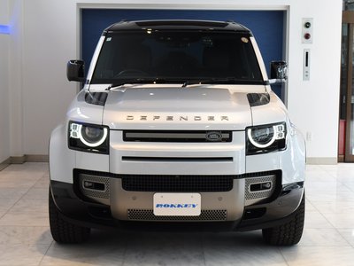 LAND ROVER DEFENDER - 9