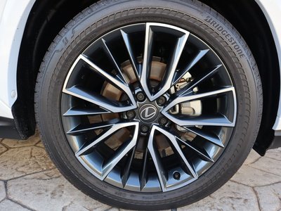 2025 Lexus NX — миниатюра 44