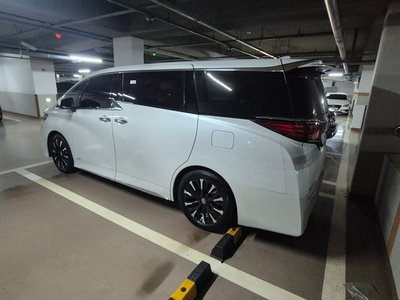 TOYOTA ALPHARD - 5