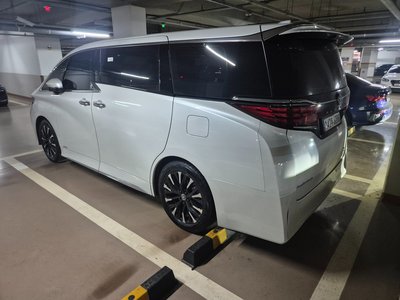 TOYOTA ALPHARD - 4